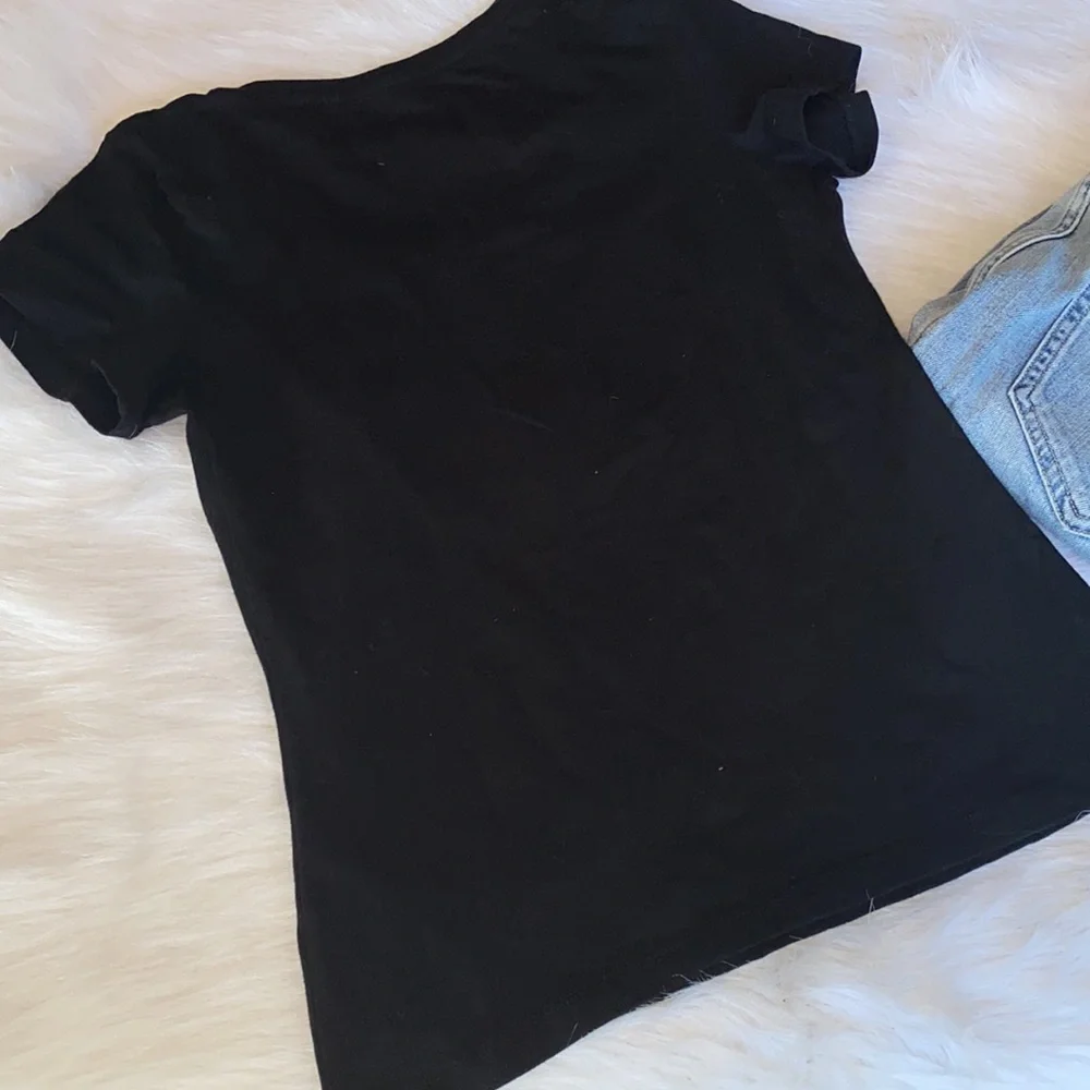 Guess Tip Tee - Picture 6 of 6